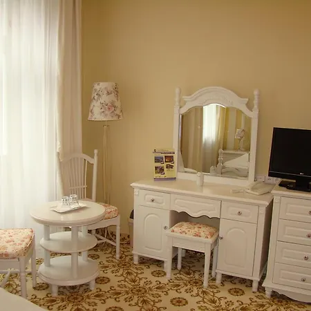 Saint Petersburg Karlovy Vary