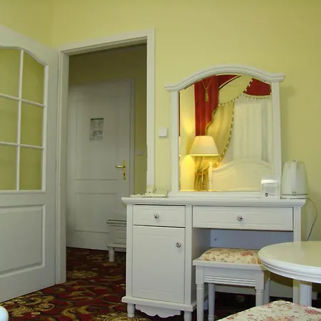 Saint Petersburg Hotel 3*