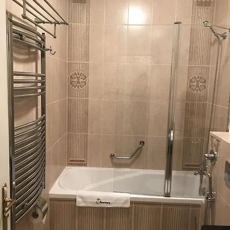 Saint Petersburg Hotel 3*