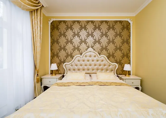 Saint Petersburg Hotel 3*